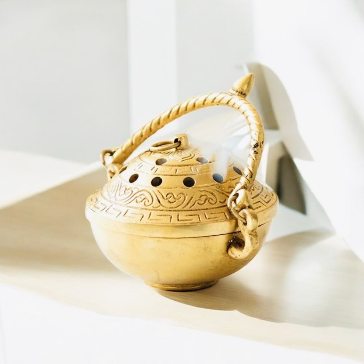 Antique Brass Incense Holder – Meditation & Yoga Room Decor